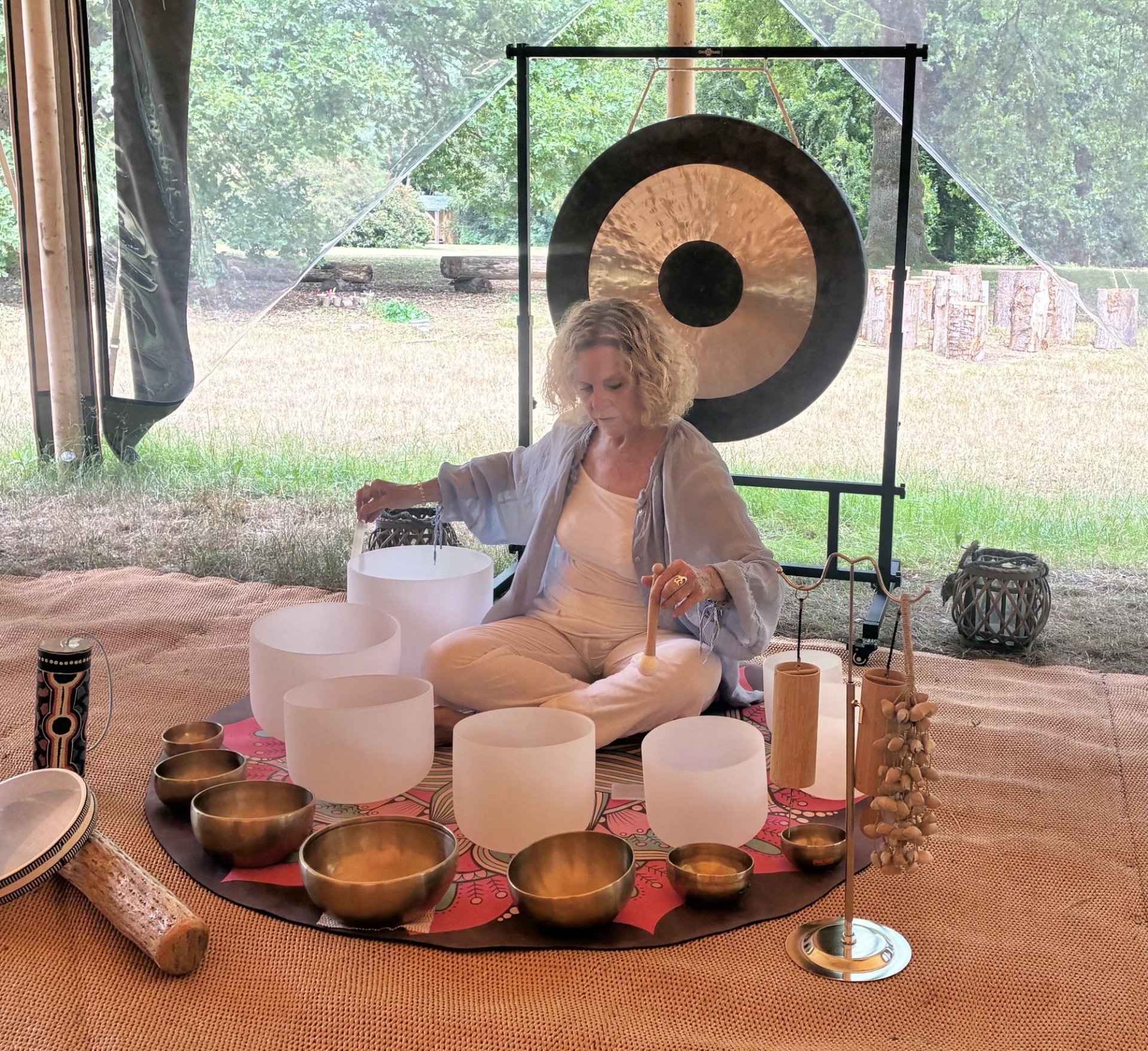 OUR VIBE Sounding Out with Dawn Clerkson.