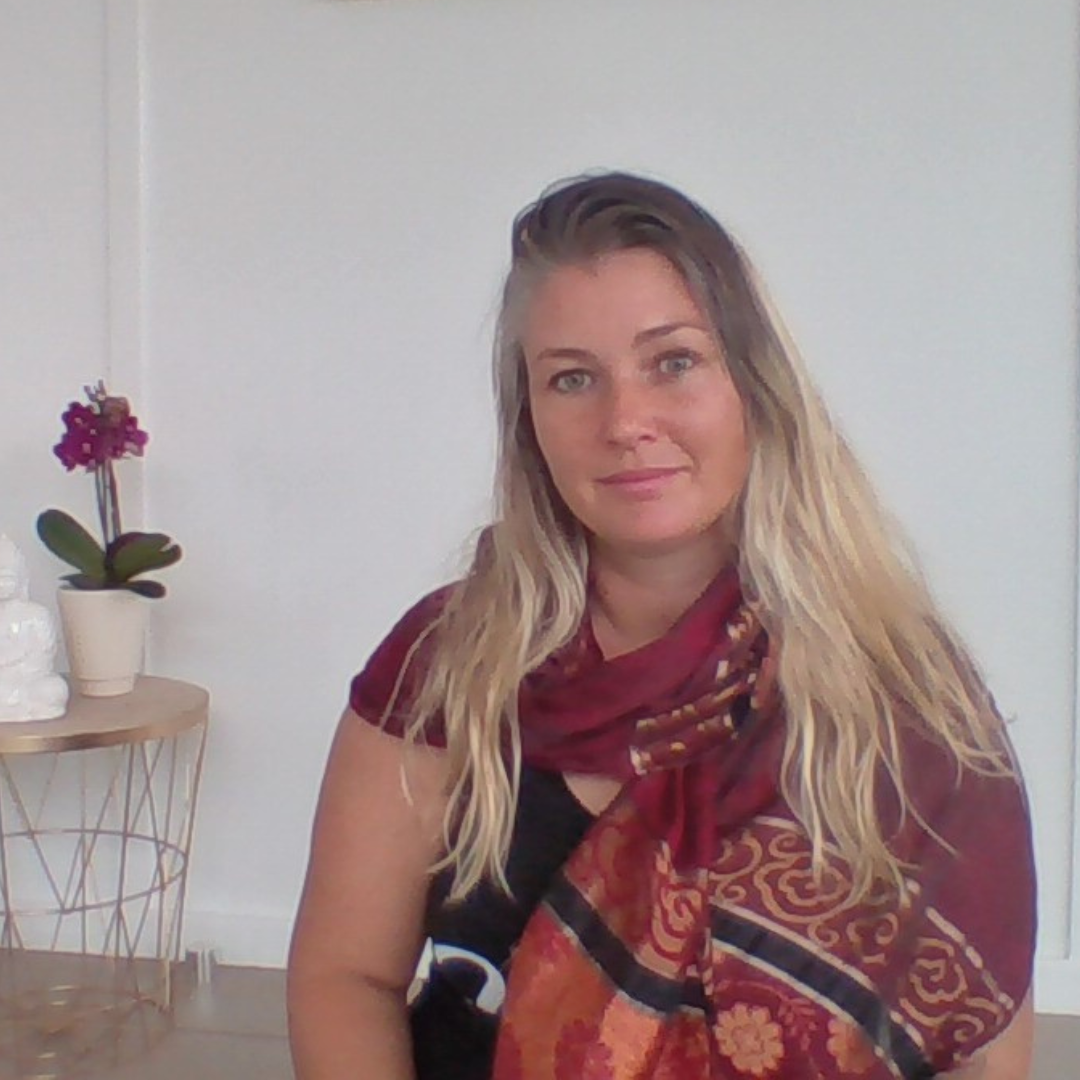 Curvy & Confident - Yoga